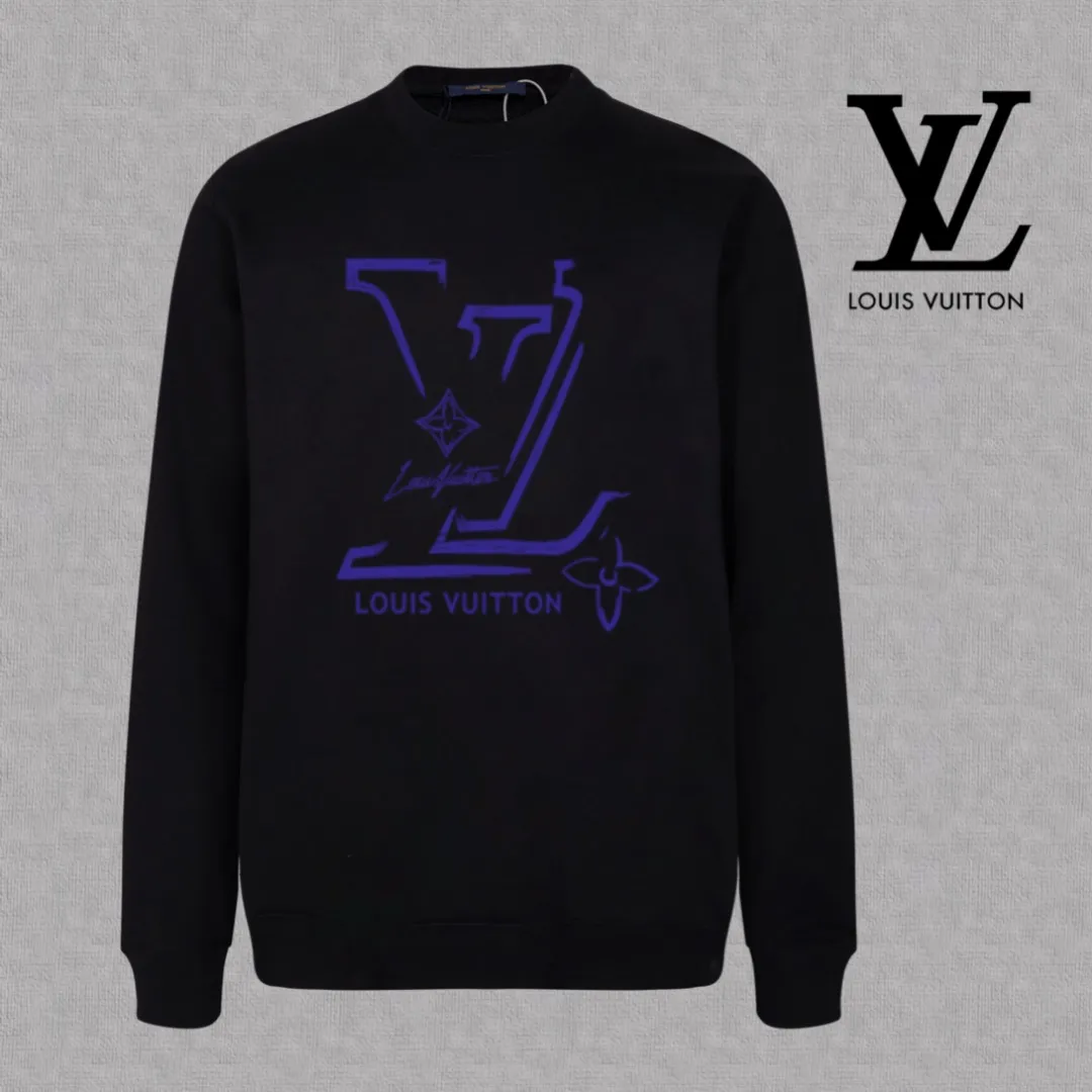 🅿️250 hot style on the shelves🔥❗ 💫〖Louis Vuitton LV〗 Fashionable round neck sweatshirt, casually matched with various styles, it is perfectly handsome😎The whole dress is made of double waistcoats, which makes the whole dress more three-dimensional. Not ordinary factories can do such fine work. The 2025 spring style counters are on sale, exquisite round neck terry sweatshirt, high-end double-strand pure cotton Customized drawstring ribs are dyed in the same vat and are complete with three standards. The chest craftsmanship adopts a simple and elegant pattern on the chest, which is easy to control for any age group! Fit and comfortable! Customized thickened 440g terry sweatshirt fabric, soft and comfortable to the touch, with a three-dimensional shape! 🙌🏻 It’s also very breathable, so it’s a versatile style that can be worn with any outfit! ✔Color: Black White Apricot Size: S M L XL 2XL
